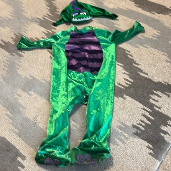 Dinky Dino costume, with hat and costume sizes 12-18 months - Picture 5 of 7